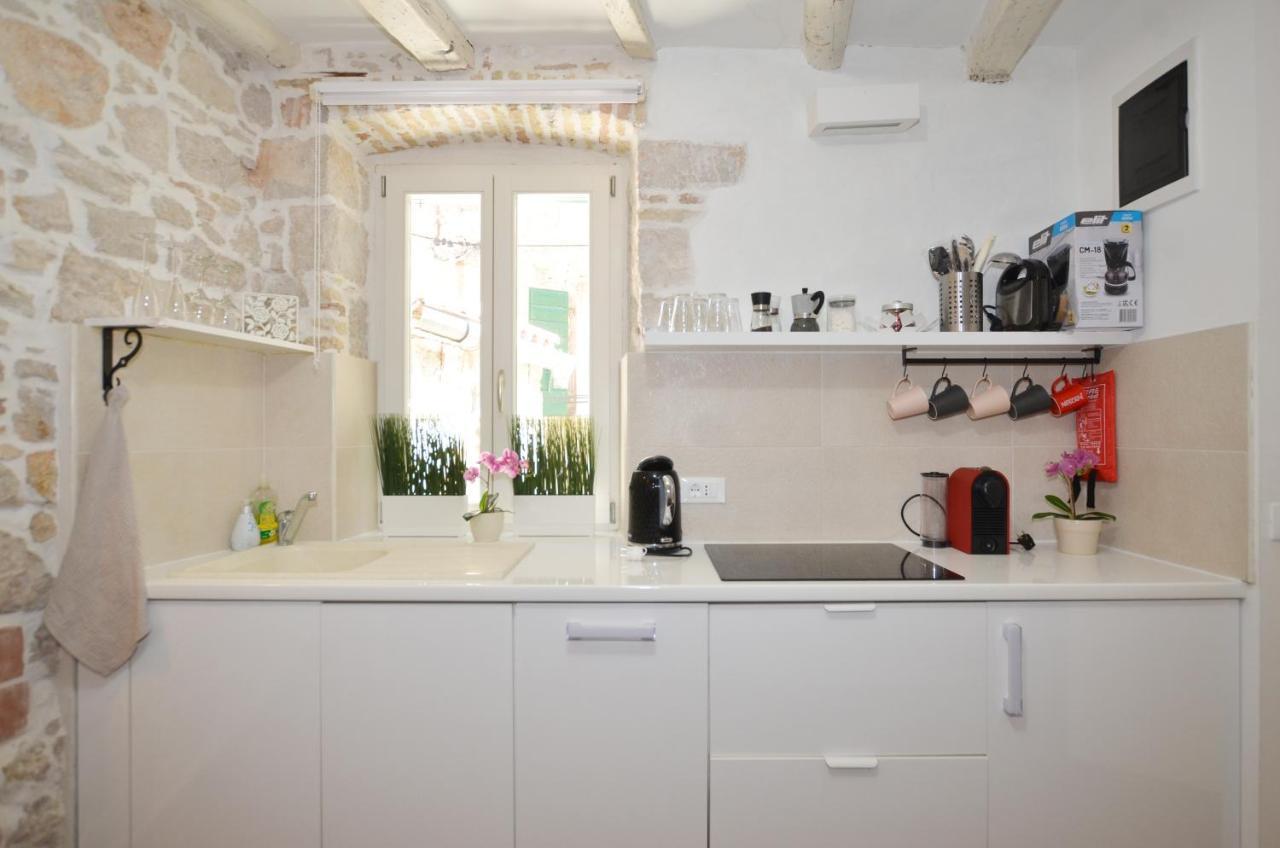 Pisinium Apartment Ровінь Екстер'єр фото